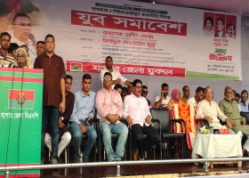 বিএনপি কখনো ফ্যাসিবাদের পথে হাঁটে না : যশোরে যুব সমাবেশে অধ্যাপক নার্গিস বেগম