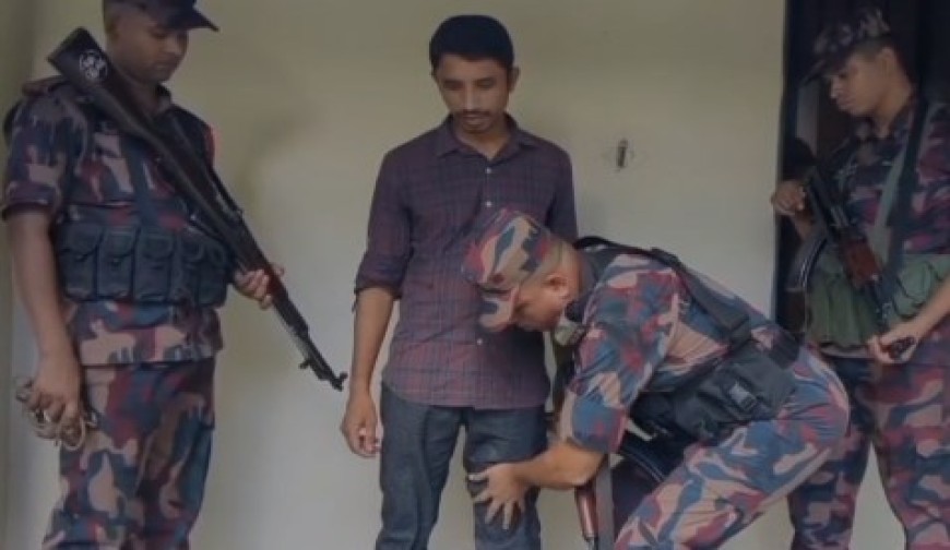 বেনাপোল দিয়ে ভারতে স্বর্ণ পাচারের চেষ্টা: যশোরে বিজিবির হাতে আটক একজন