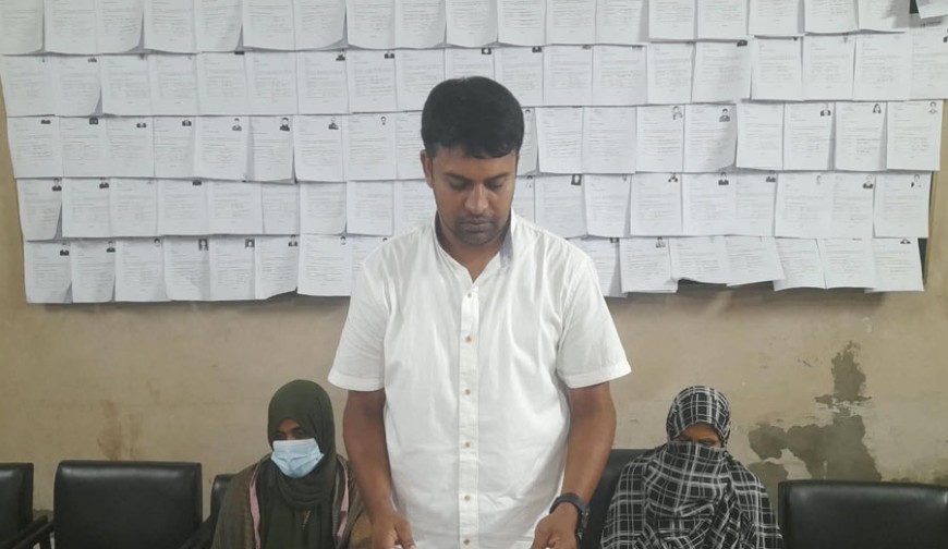 জমির বিরোধ নিয়ে ঝিকরগাছার নাজমুলের পাল্টা সংবাদ সম্মেলন