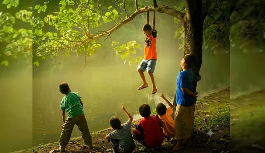 ডিজিটাল কোলাহলে ম্লান বন্ধুত্বের বন্ধন