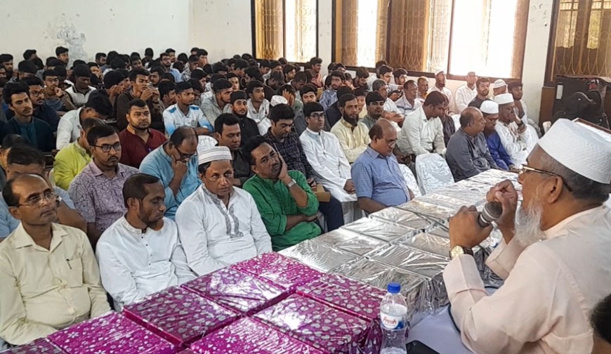 ধর্মীয় ভাবগাম্ভীর্যের মধ্য দিয়ে যশোরে ঈদে মিলাদুন্নবী উদযাপন