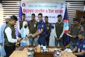 ঝিনাইদহে উদ্ধারকৃত ১০৬টি মোবাইল ও টাকা হস্তান্তর, সাইবার সেলের অভিযানে গ্রেপ্তার ১৯