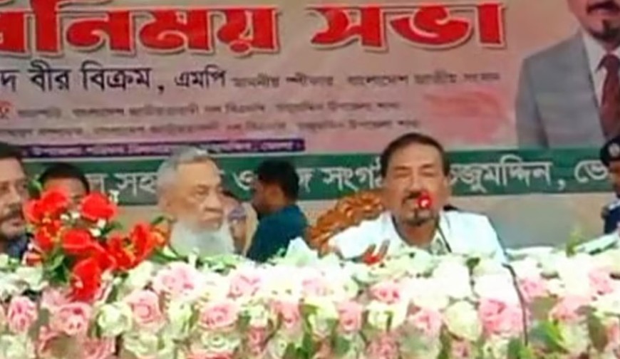 আমাদের অদ্ভুত দেশ! অধিকাংশ সরকারি কর্মকর্তা চোর: স্পিকার