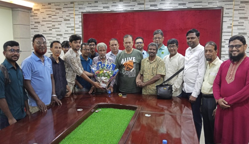 প্রেসক্লাব যশোরের নবনির্বাচিত কমিটিকে ‘তরঙ্গ শিল্পীগোষ্ঠী’র সংবর্ধনা